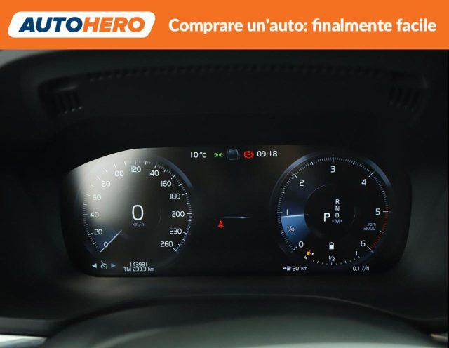 VOLVO XC60 B4 (d) AWD Geartronic Momentum Pro