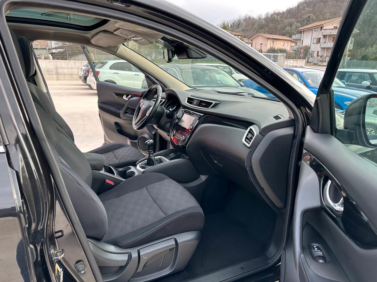 Nissan Qashqai 1.5 dCi N-Connecta 360°