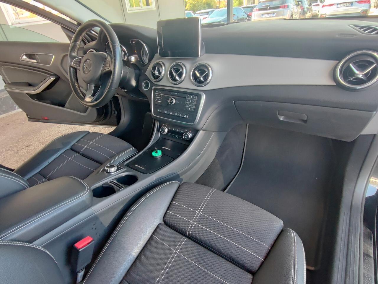 Mercedes-benz GLA 220 d Automatic 4Matic Premium