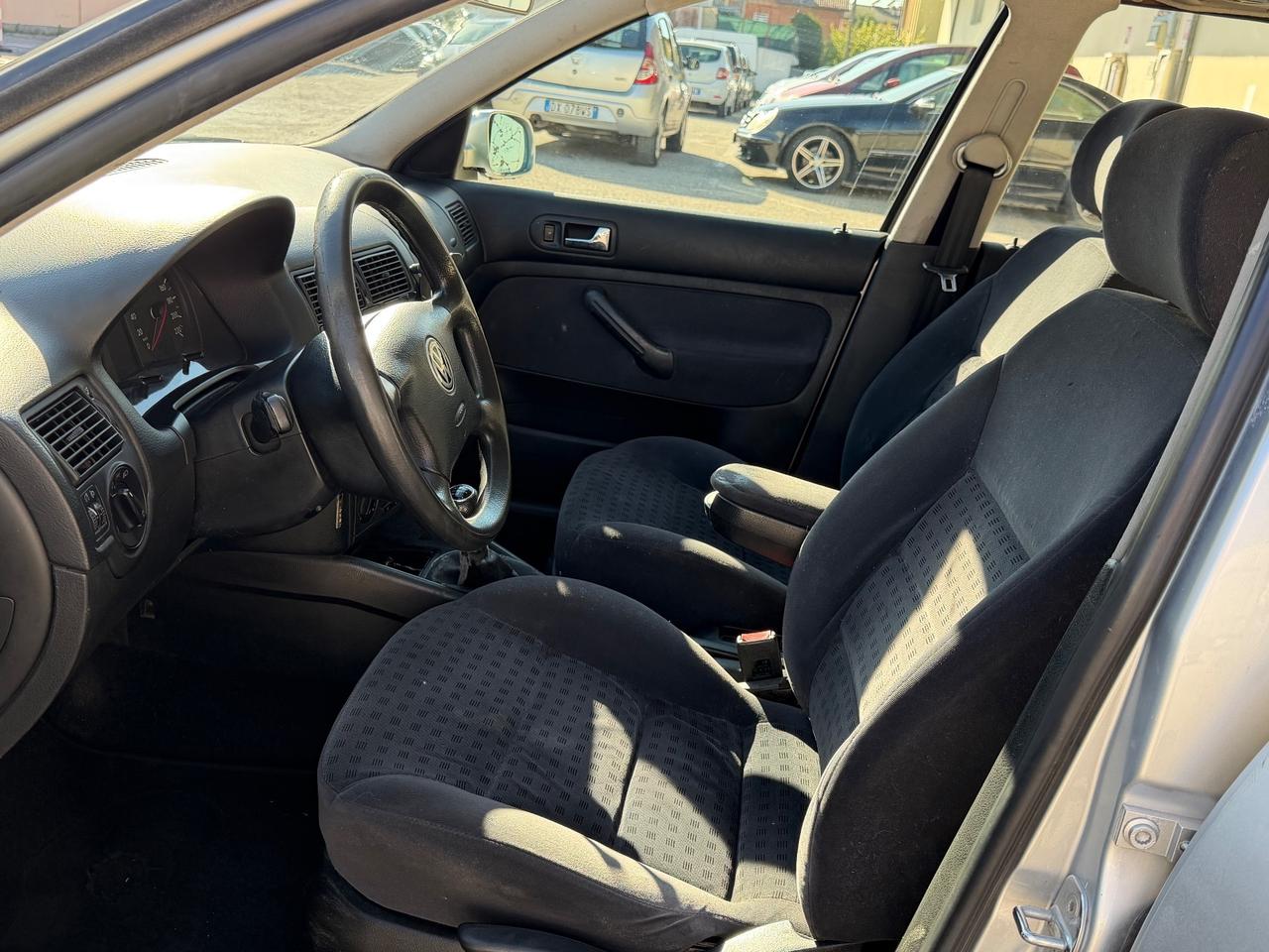 Volkswagen Golf 1.9 TDI/115 CV cat Variant C.line