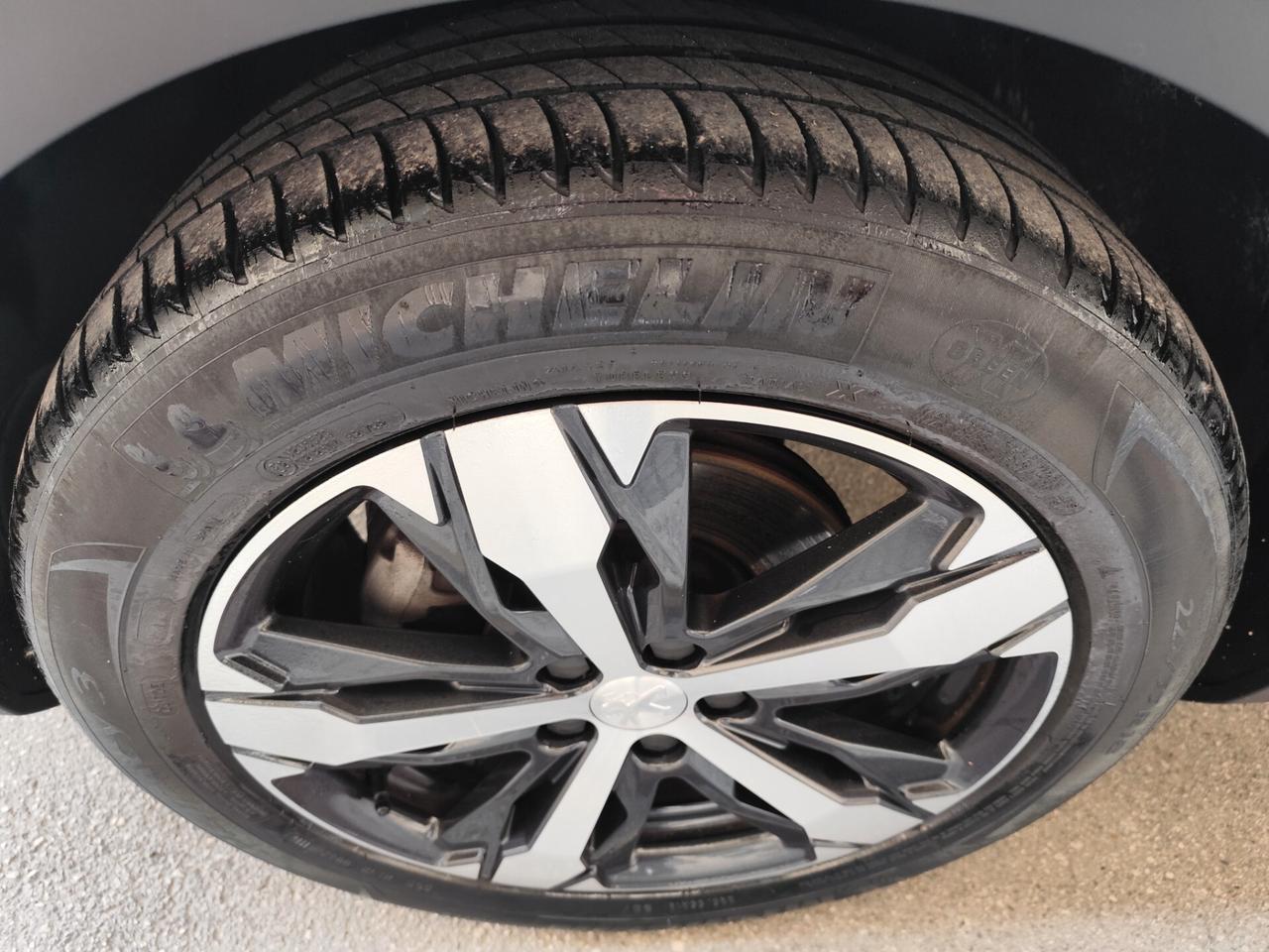 Peugeot 3008 BlueHDi 130CV EAT8 Allure Pack NAVI