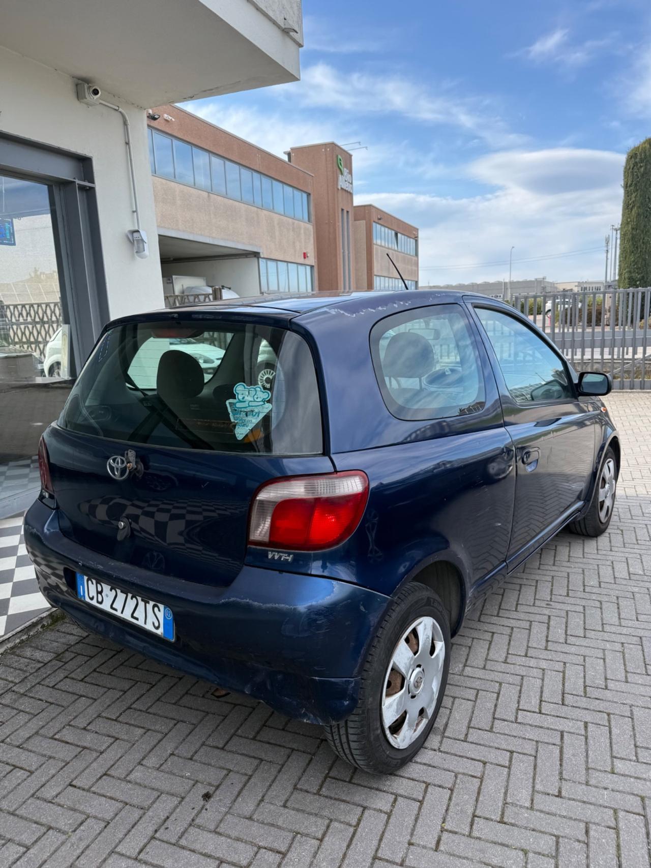 Toyota Yaris 1.0i 16V cat 3 porte Sol
