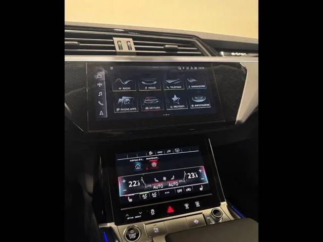 AUDI Q8 e-tron 55 quattro S line edition
