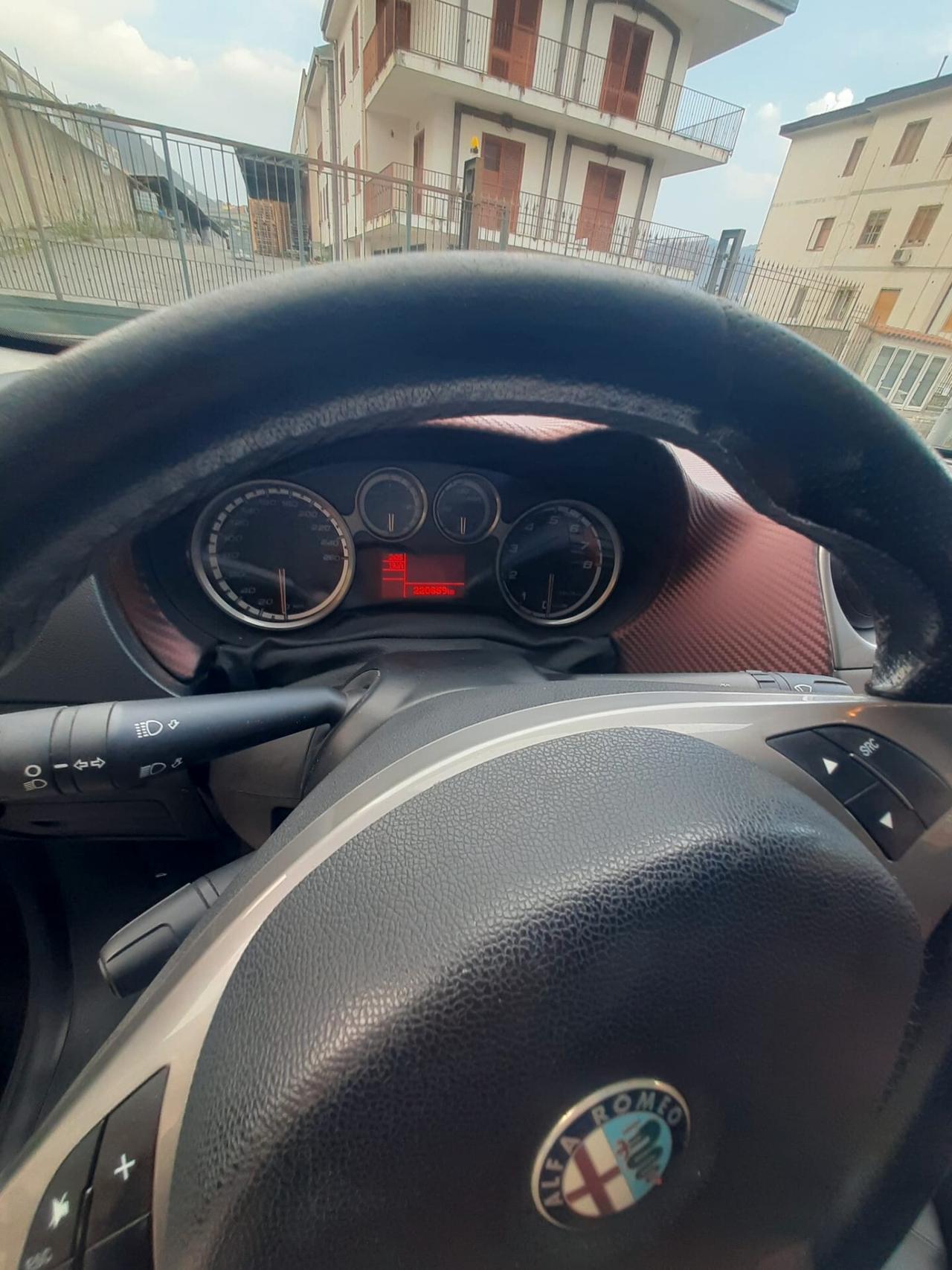 Alfa Romeo MiTo 1.4 T 155 CV Distinctive