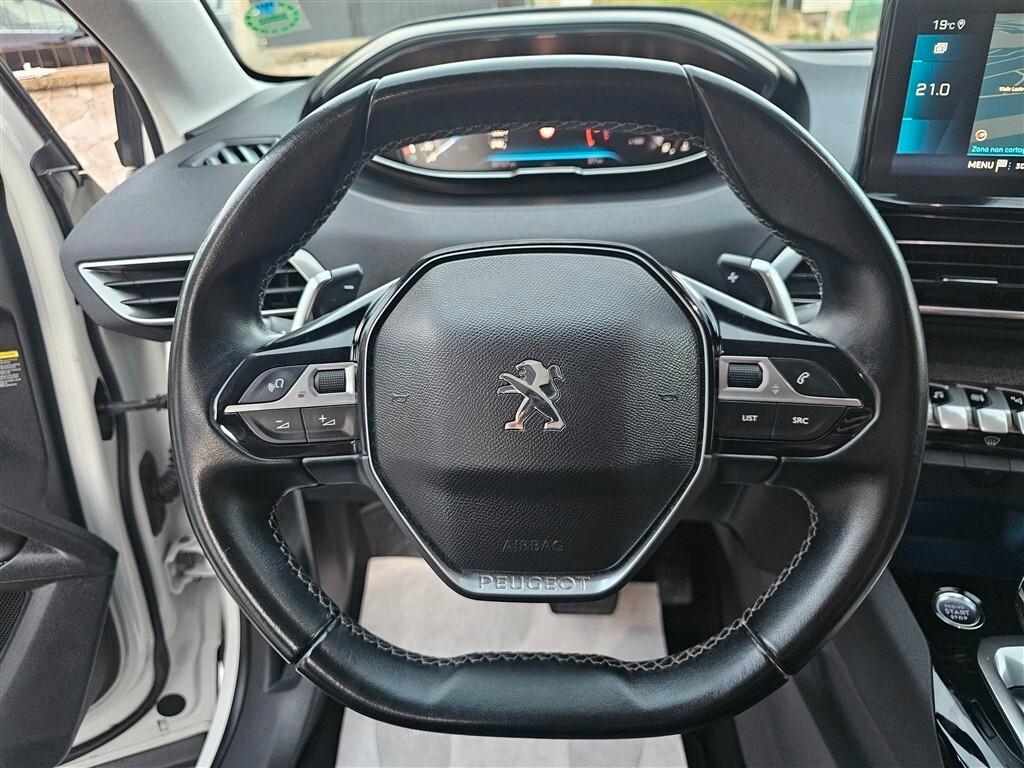 PEUGEOT 3008 BlueHDI 130 EAT8 S&S Allure Pack Aziendale Iva Deducibile