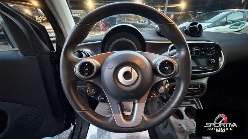 smart fortwo RATA MENSILE 195,00 EURO fortwo 70 1.0 Passion