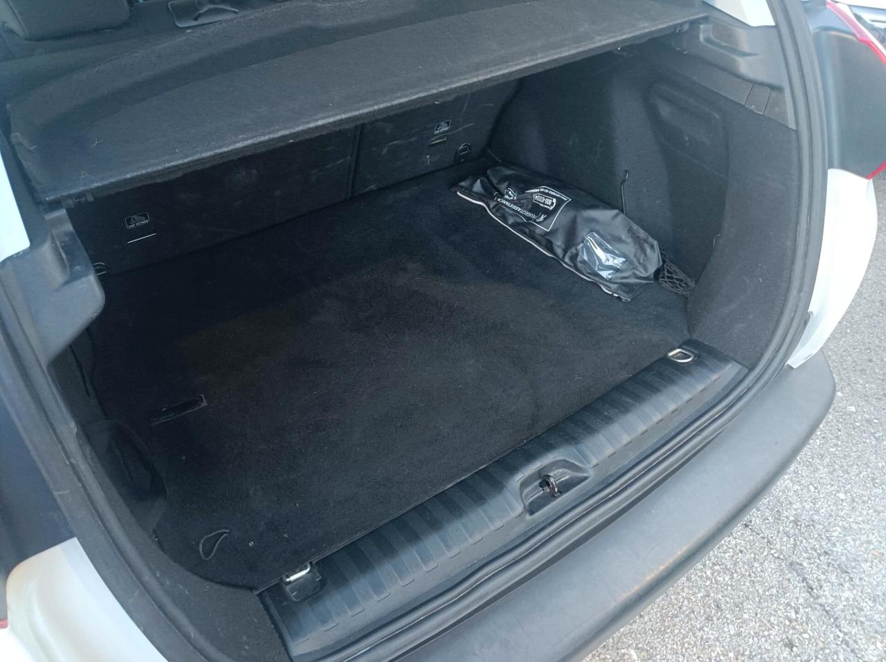 Peugeot 2008 BlueHDi 100 Active