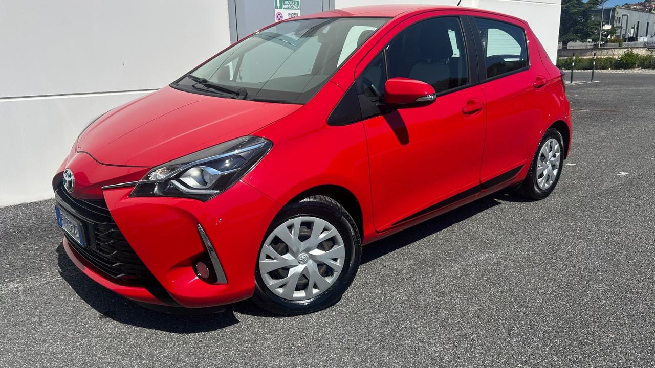 TOYOTA YARIS 1.0 5 P ACTIVE. GARANZIA TOYOTA.