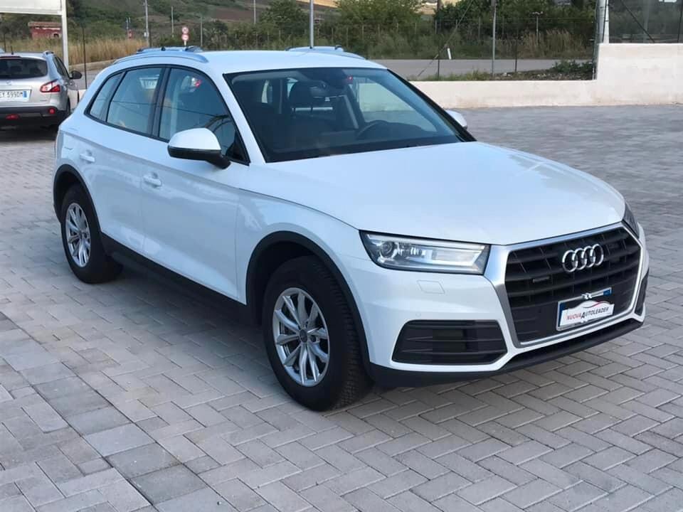 Audi Q5 2.0 TDI quattro S tronic Business 2019