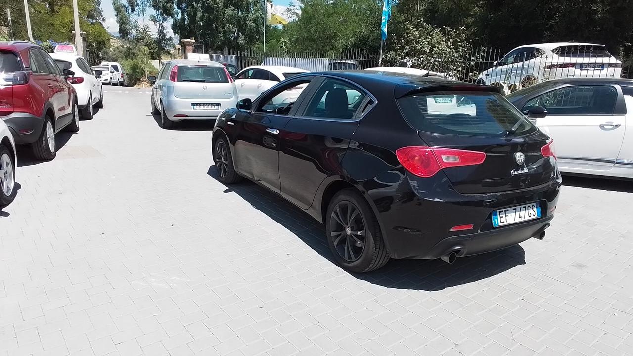 Alfa Romeo Giulietta 2.0 JTDm-2 170 CV Distinctive