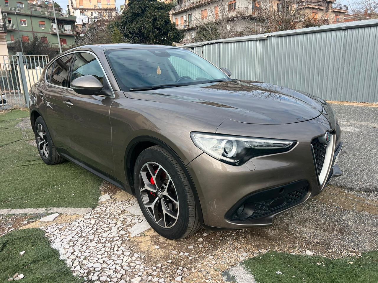 Alfa Romeo Stelvio 2.2 Turbodiesel 180 CV AT8 Q4 Super