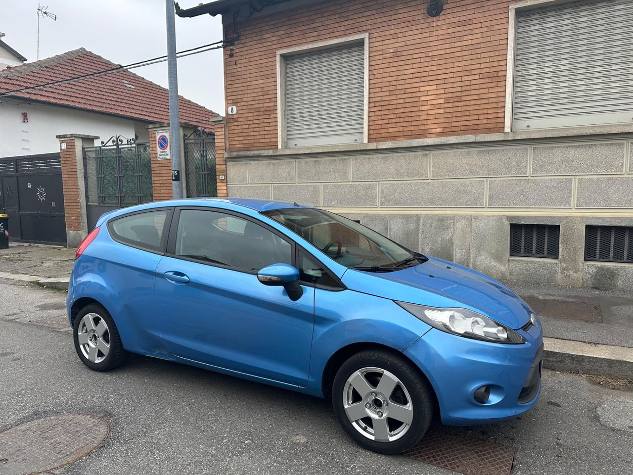 Ford Fiesta Ford fiesta 1.2 gpl della casa ( vettura grandinata )