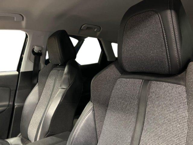 PEUGEOT 3008 BlueHDi 130 S&S Active