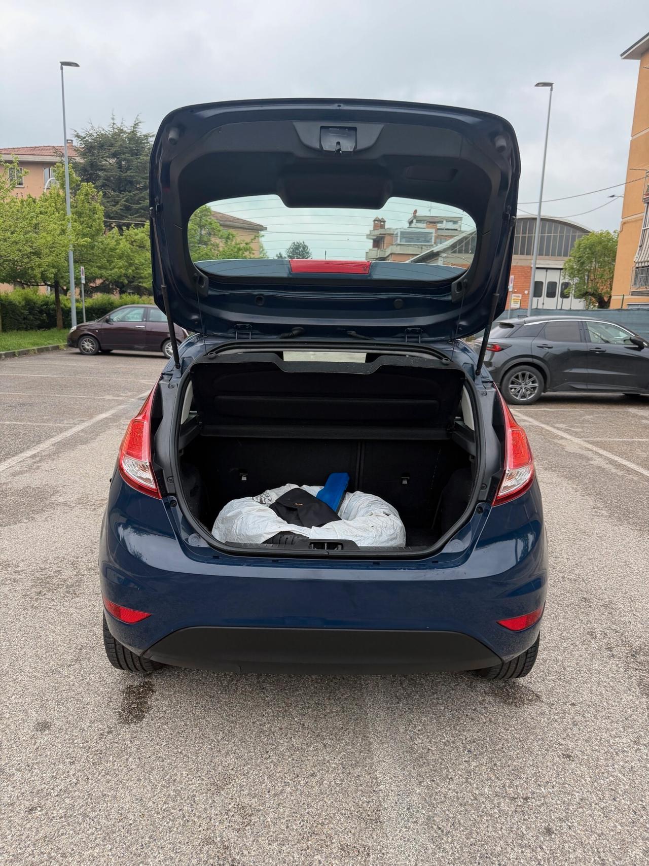 Ford Fiesta 1.4 Gpl - NEOPATENTATI - 12 MESI DI GARANZIA -