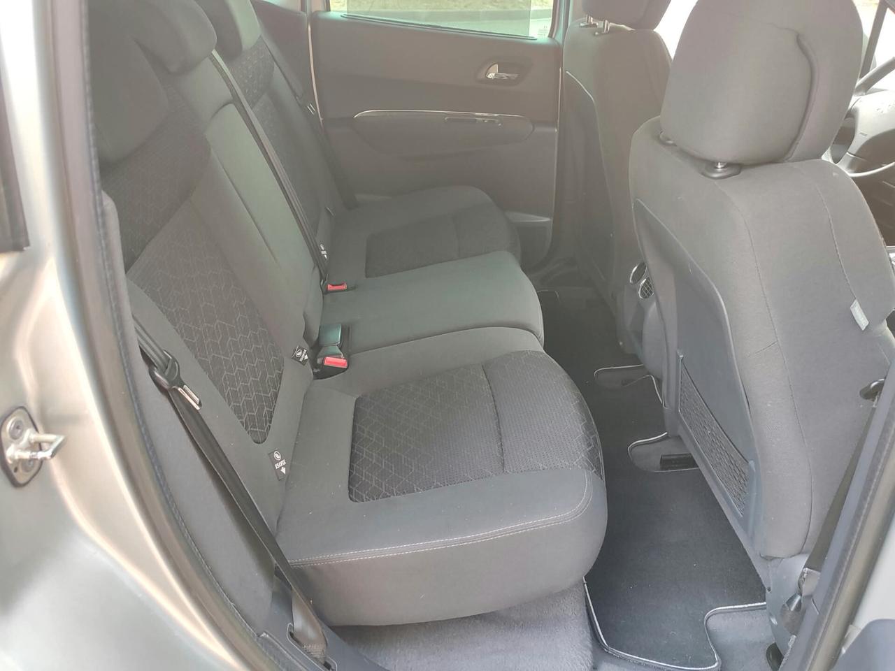 Peugeot 3008 1.6 HDi 115CV PRONTA CONSEGNA
