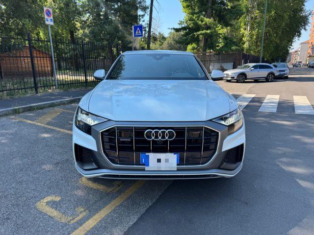 AUDI Q8 45 TDI quattro tiptronic Sport