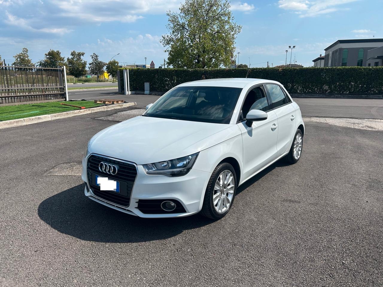 Audi A1 1.2 TFSI Ambition unico proprietario Sportback ok neopatentati 5 porte