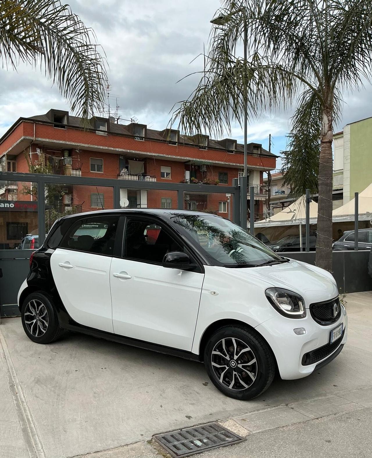 Smart ForFour 70 1.0 Youngster