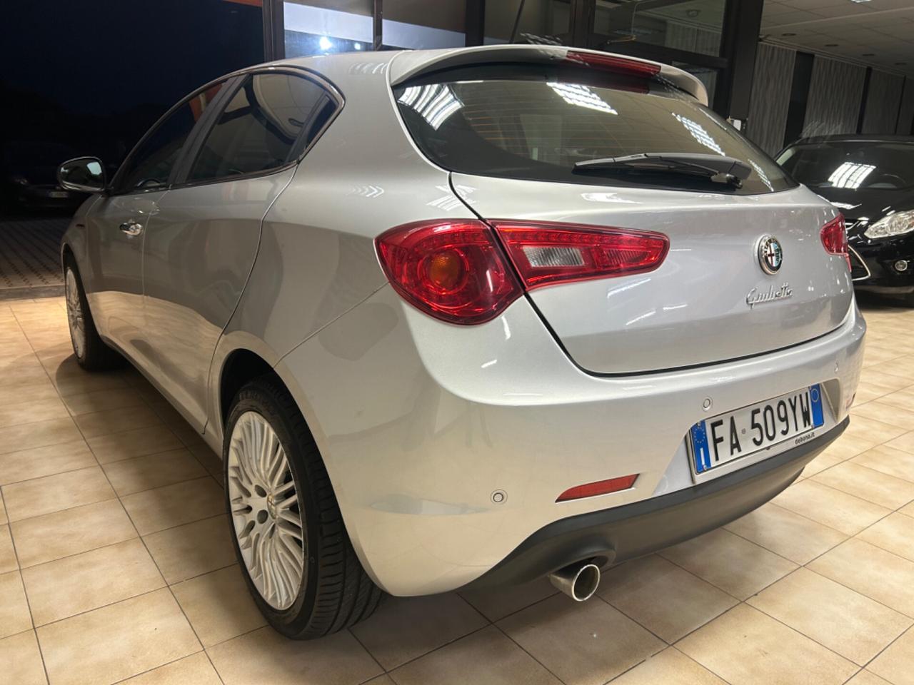 Alfa Romeo Giulietta - 2015 1.6 JTDm-2 120 CV Exclusive