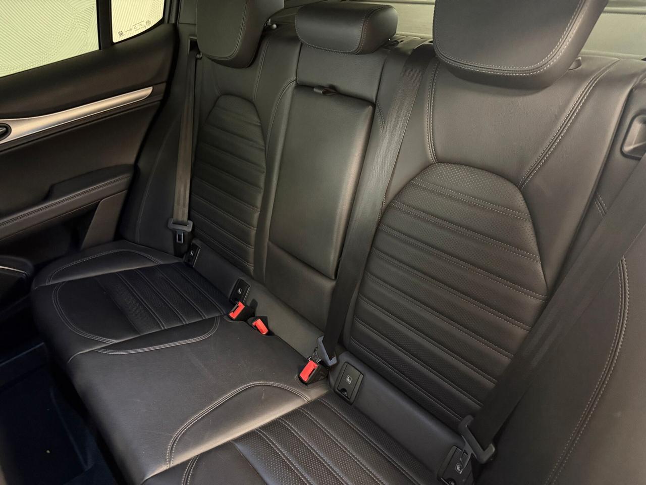 Alfa Romeo Stelvio 2.2 Turbodiesel 210 CV AT8 Q4 Veloce