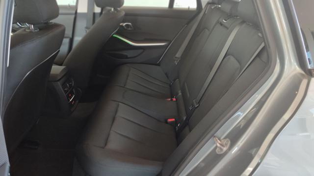 BMW 318 d 48V Touring "SENZA VINCOLO FINANZIAMENTO