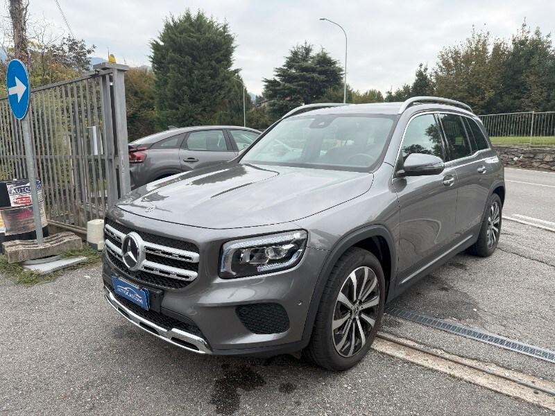 MERCEDES GLB (X247) GLB 200 d Automati...