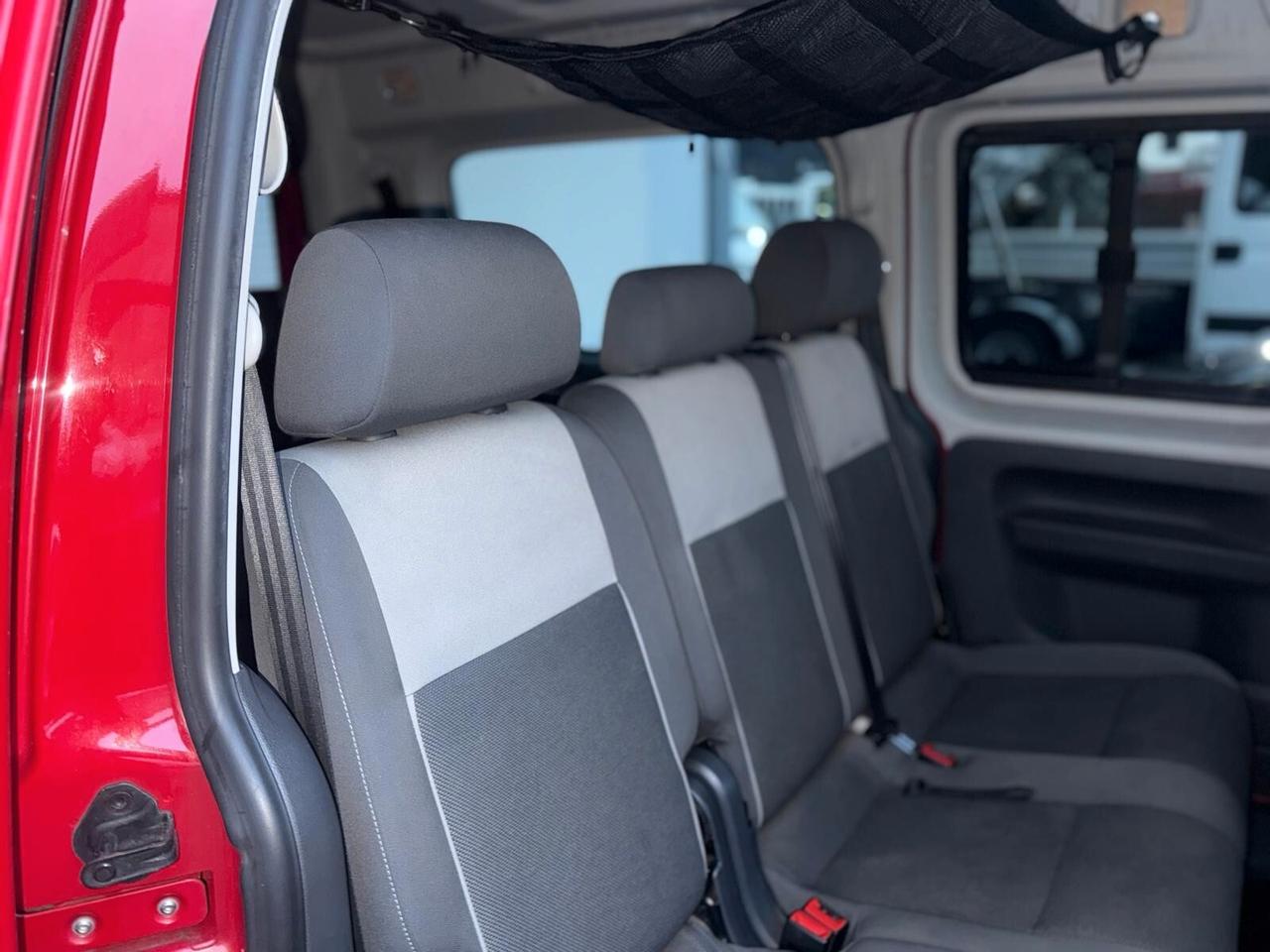 Volkswagen Caddy 1.6 TDI 102 CV. Trendline Maxi 7 POSTI