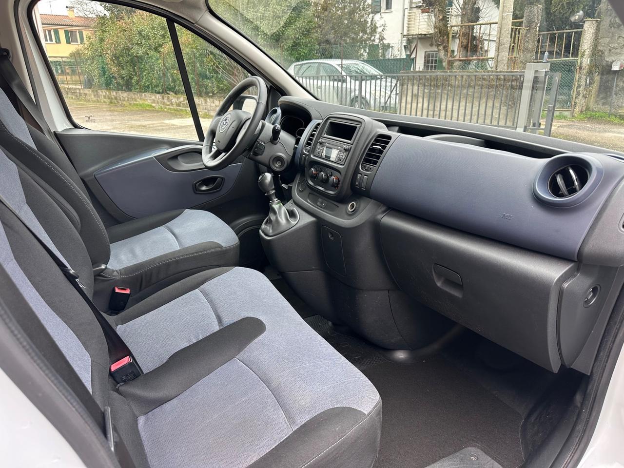 Renault Trafic 6 posti Autocarto Poss Finanziamento