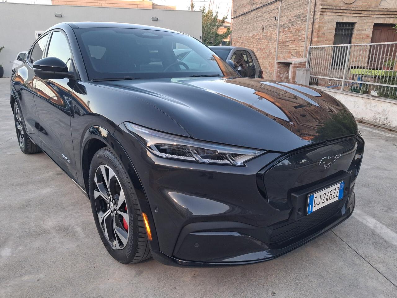 Ford Mustang Mach-E AWD Extended Range 371 CV