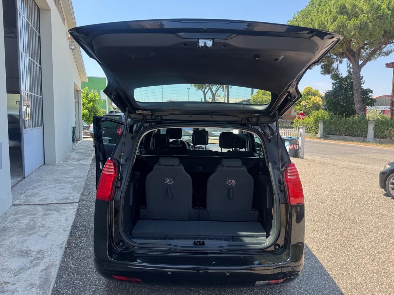 Peugeot 5008 1.6 HDi 112CV Active