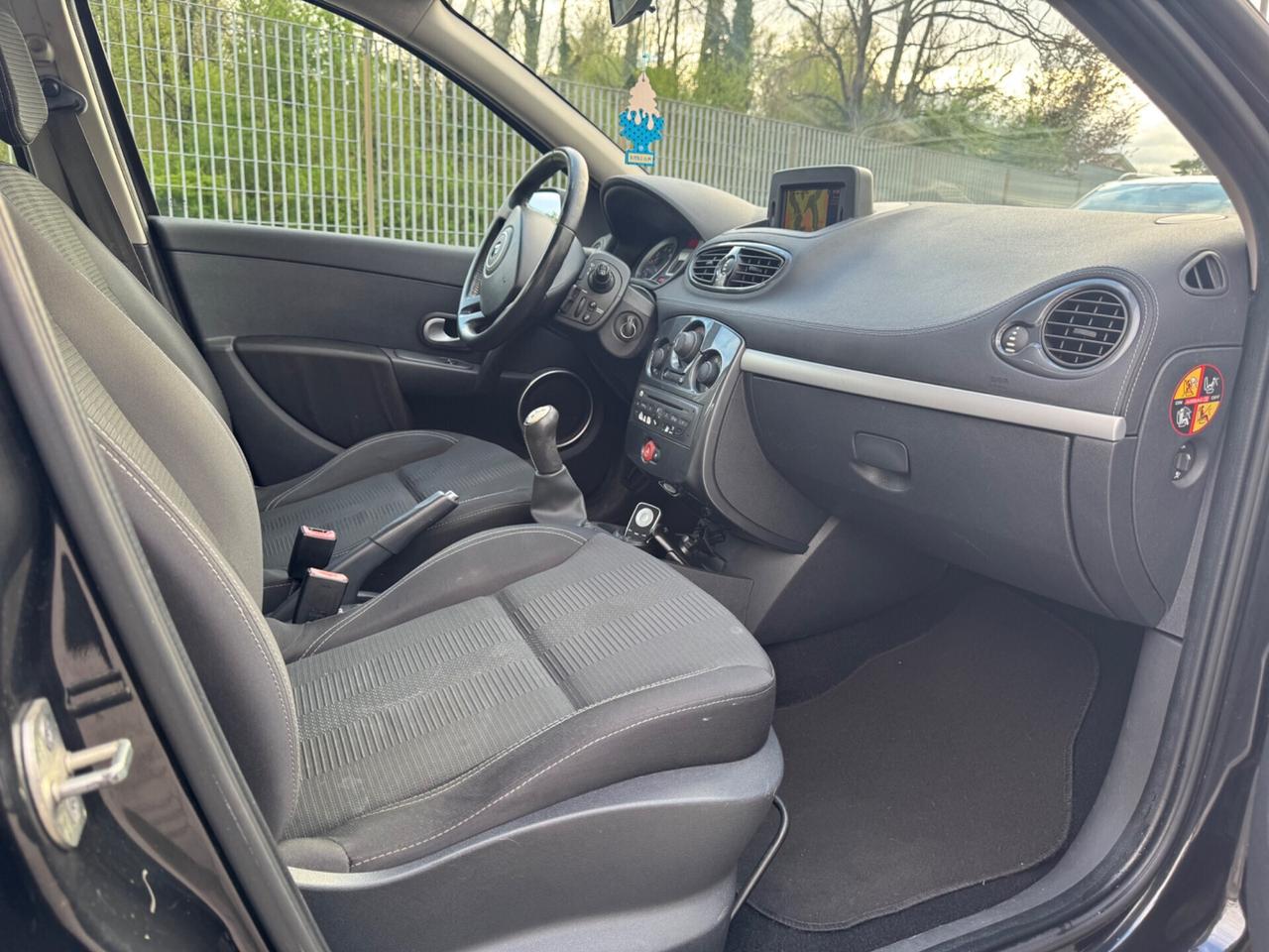 Renault Clio 1.2 16V 5 porte Luxe