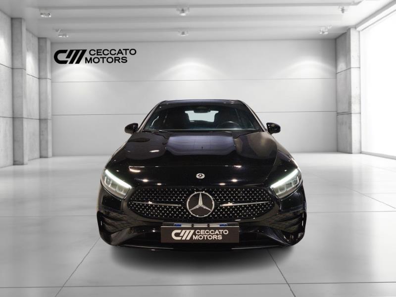 Mercedes Classe A 180 180 D Premium Plus AMG Line 8G-DCT