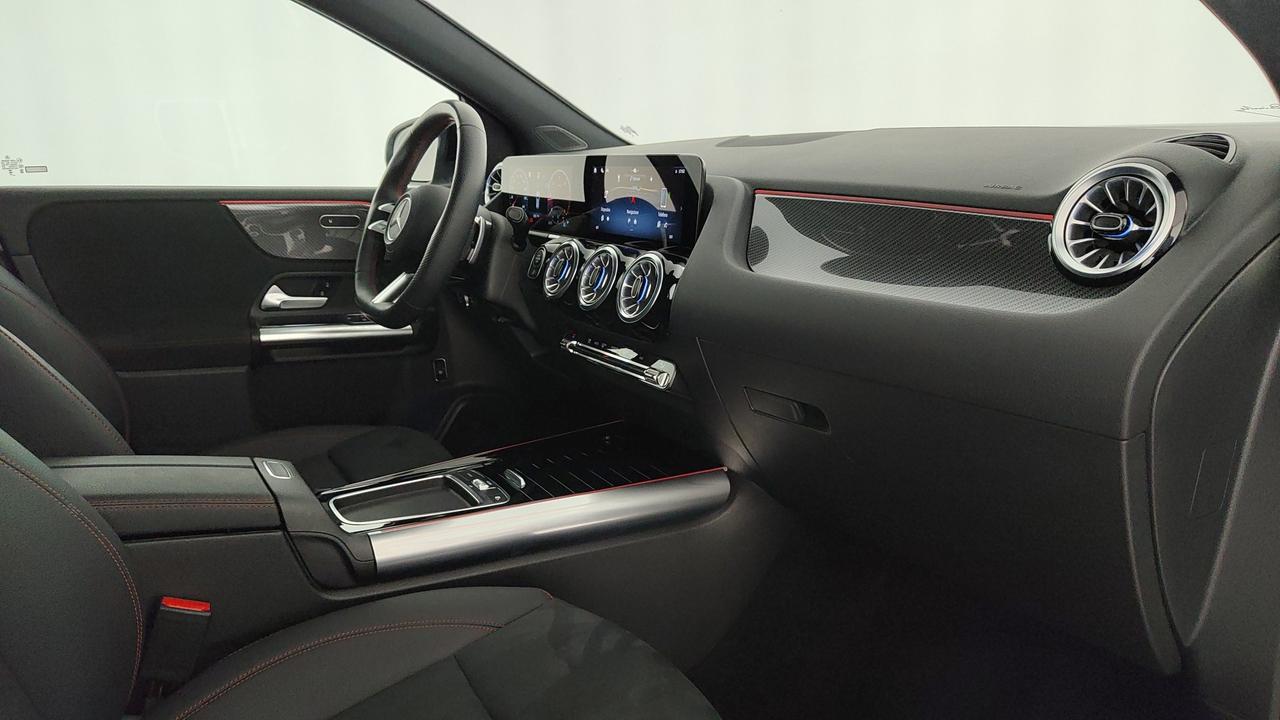 Mercedes-Benz B 180 d Digital Edition auto
