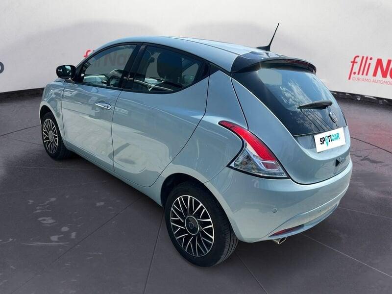 Lancia Ypsilon 1.0 FireFly 70cv Hybrid Gold Plus