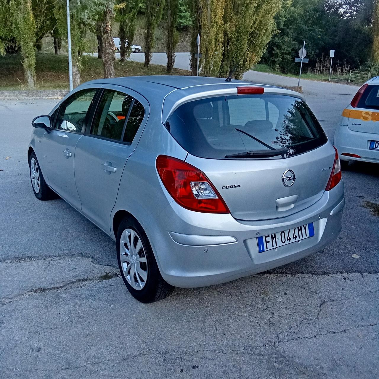 Opel Corsa 1.3 CDTI 75CV F.AP. 014