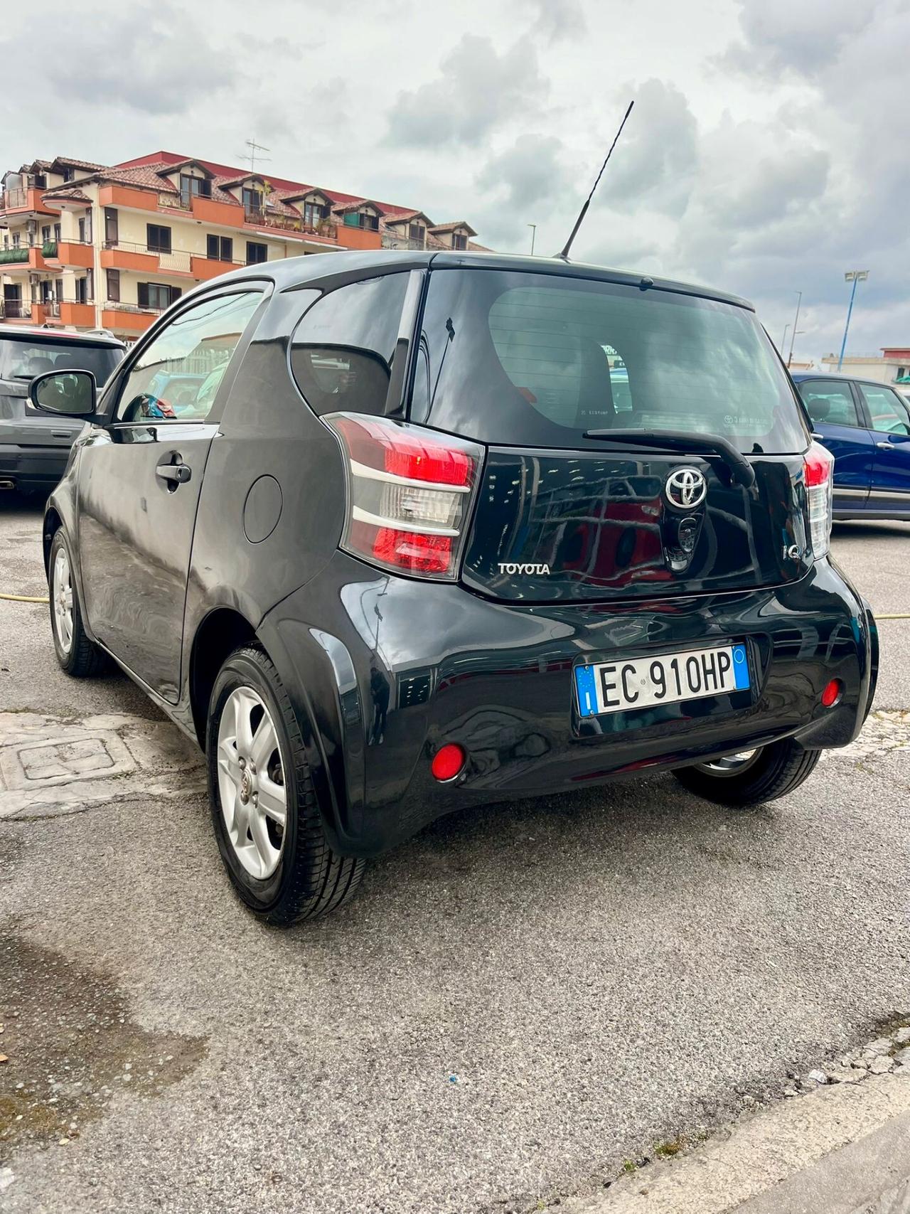 Toyota iQ 1.0 Sol
