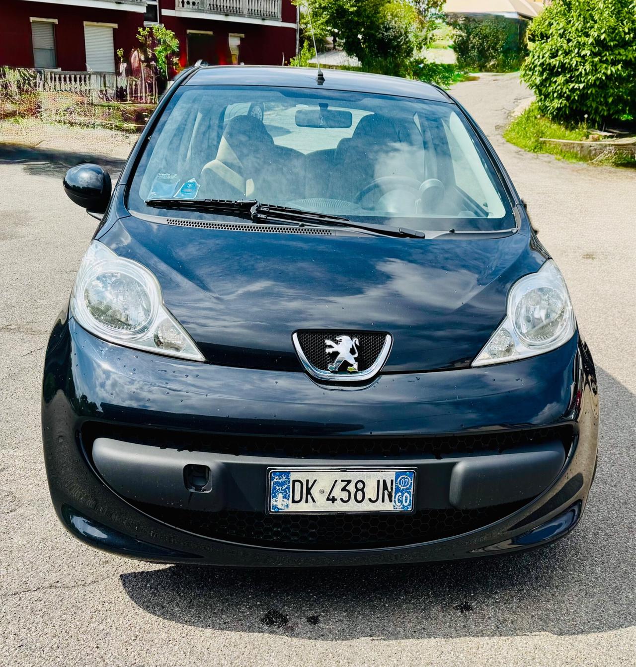 Peugeot 107 1.0 68CV 5p. Sweet Years 2Tronic