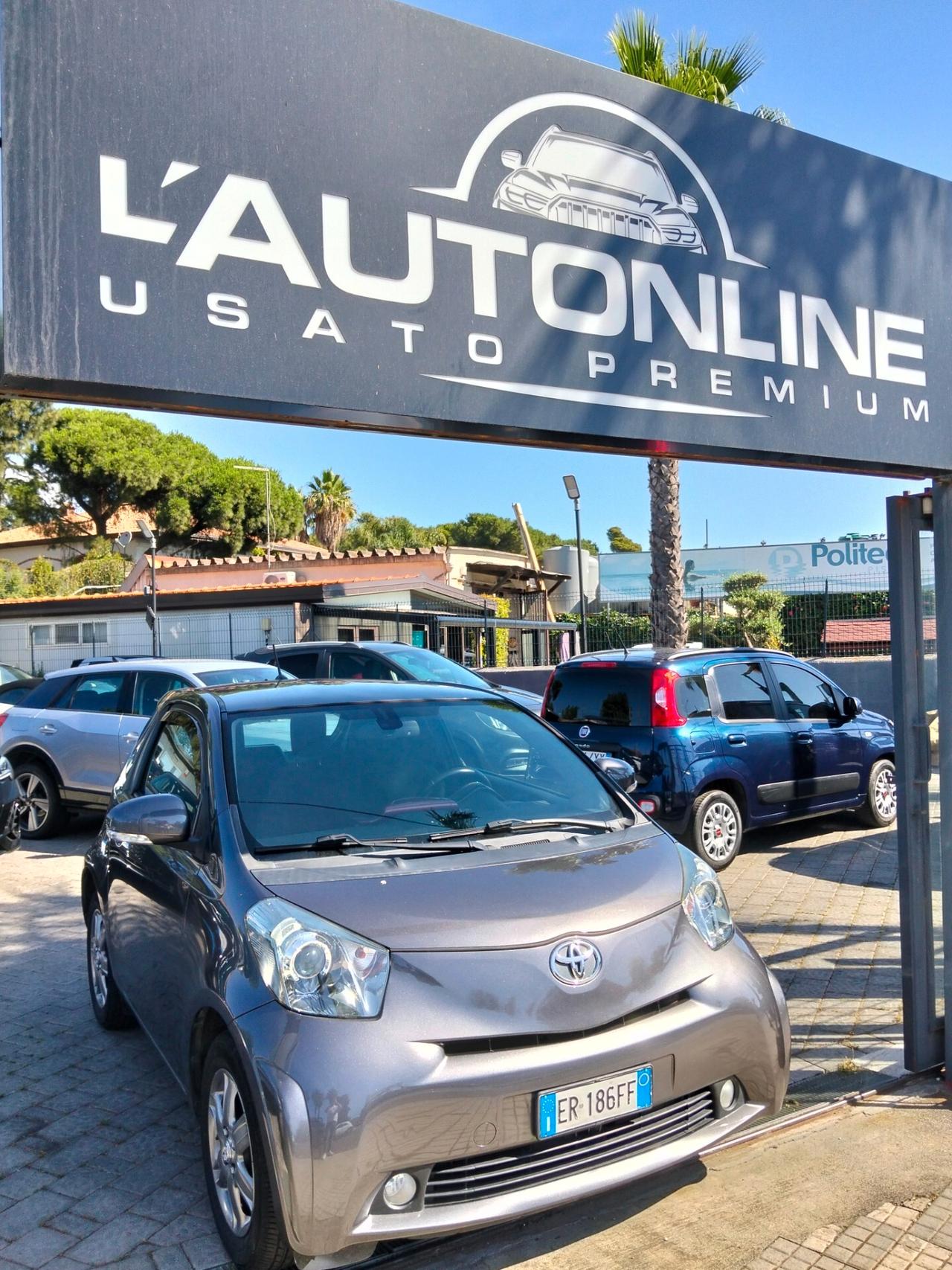 Toyota iQ 1.0 CVT Trend