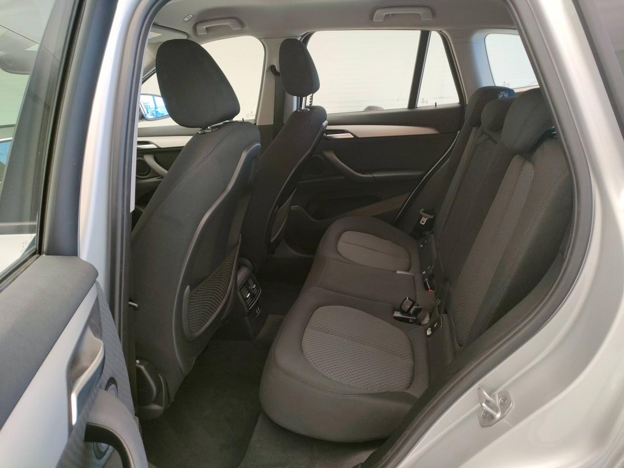 BMW X1 F48 2019 - X1 xdrive18d Advantage auto