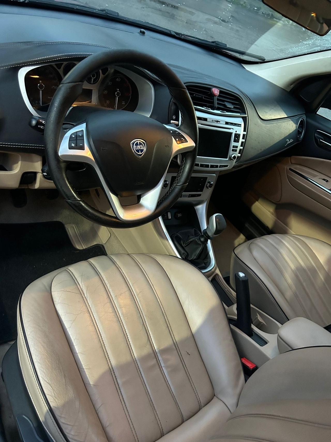 Lancia Delta 1.6 MJT -2011