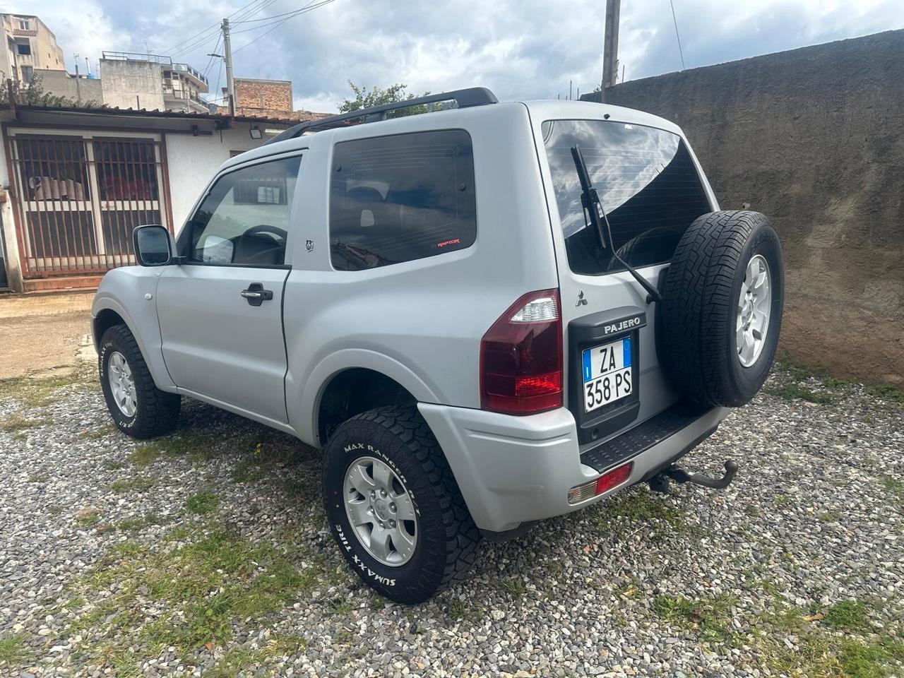 Mitsubishi Pajero 3.2 DI-D 16V 3p. Invite