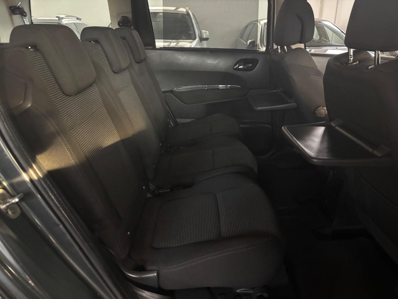 Peugeot 5008 2.0 HDi 7 POSTI BUSINESS