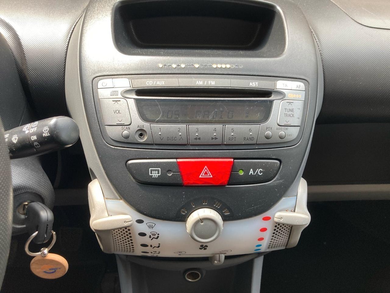 Toyota Aygo 1.0 -X NEOPATENTATI-2010