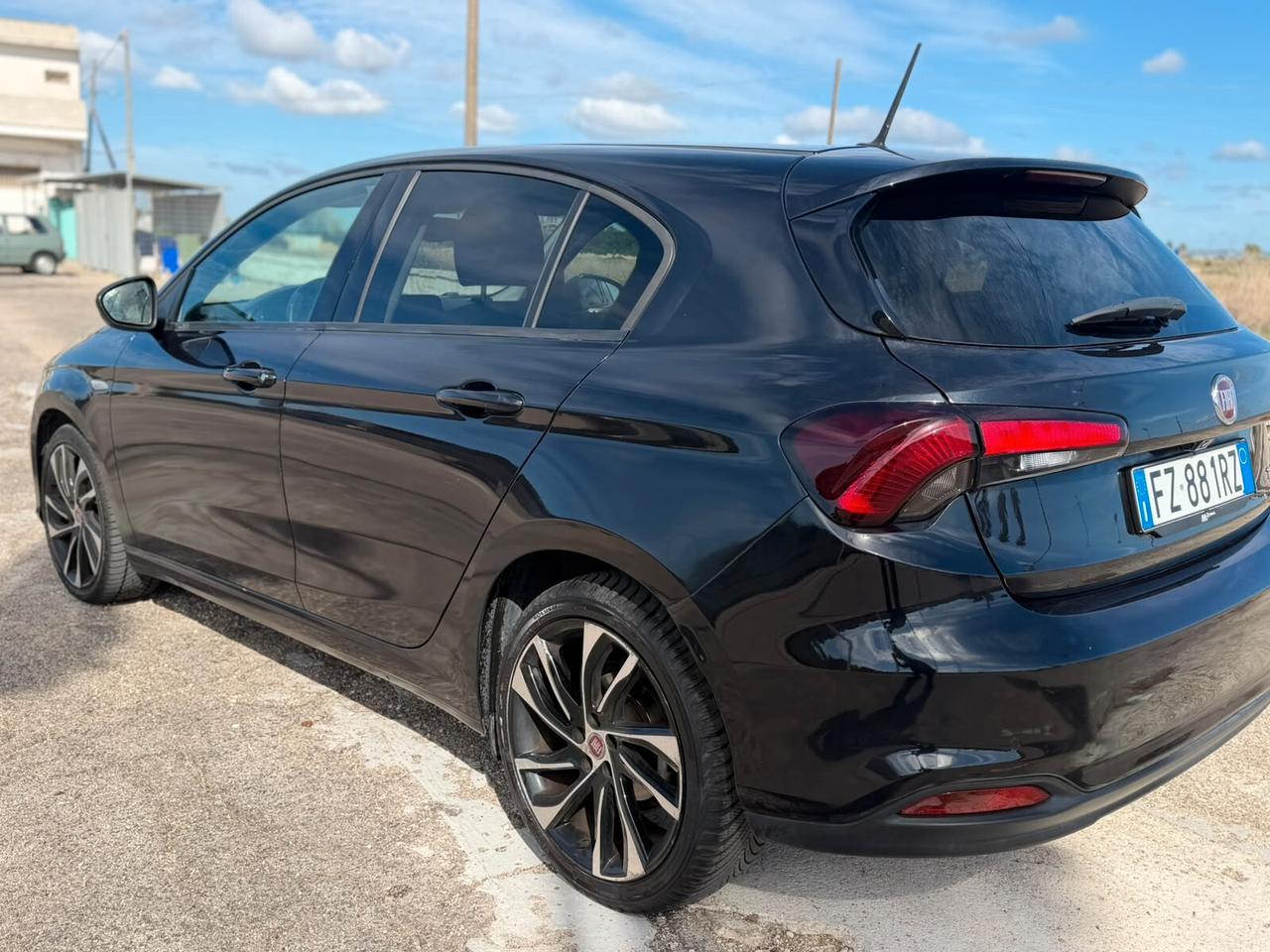 Fiat Tipo 1.6 Mjt S&S 5 porte Sport