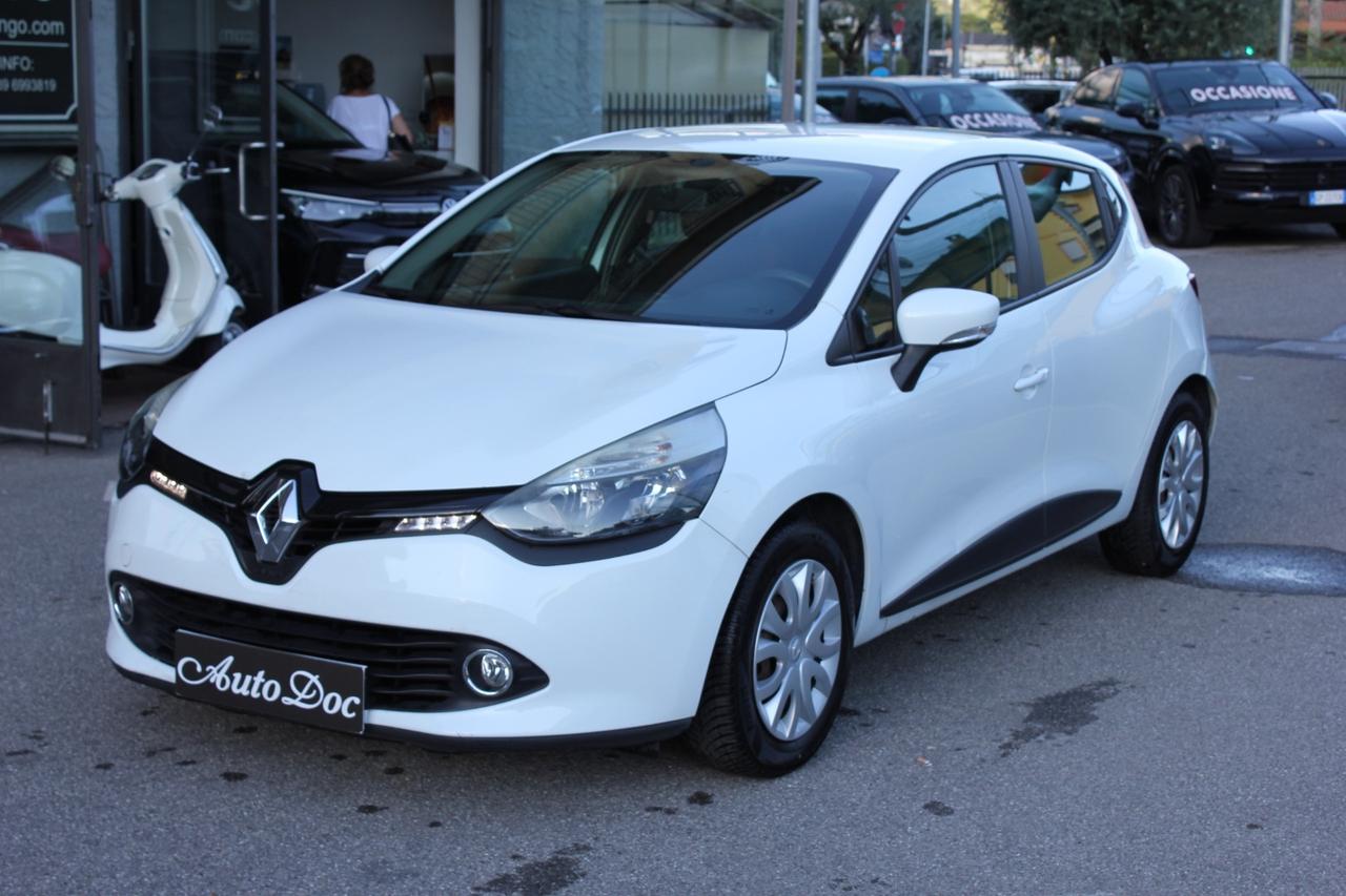 Renault Clio 1.2 75CV 5 porte