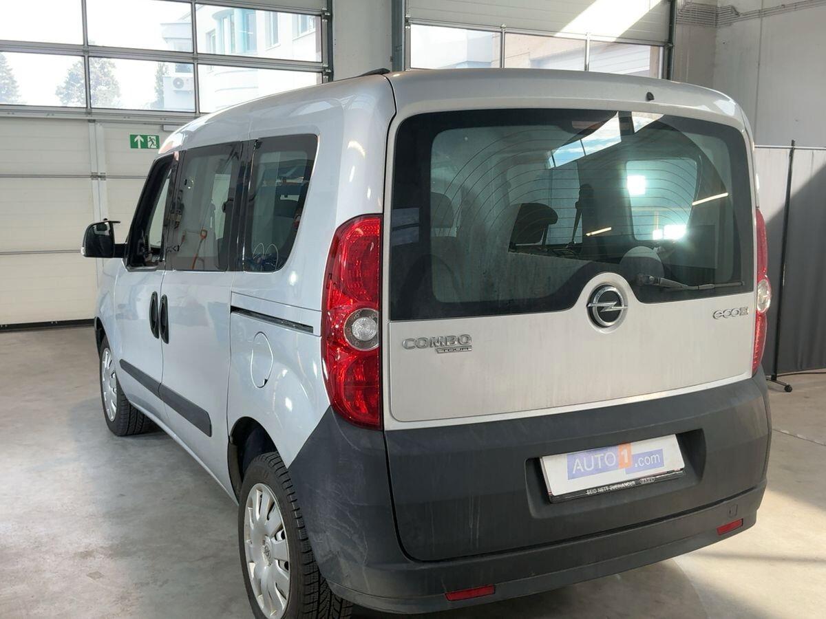 Opel Combo 1.4 95CV PC-TA Cosmo