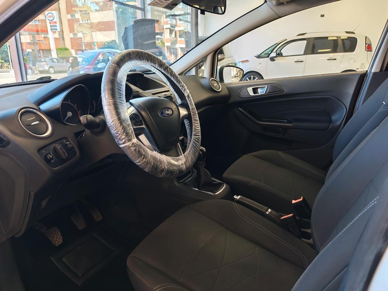 Ford Fiesta - DISTRIBUZIONE NUOVA e TAGLIANDATA - euro 6 !!!