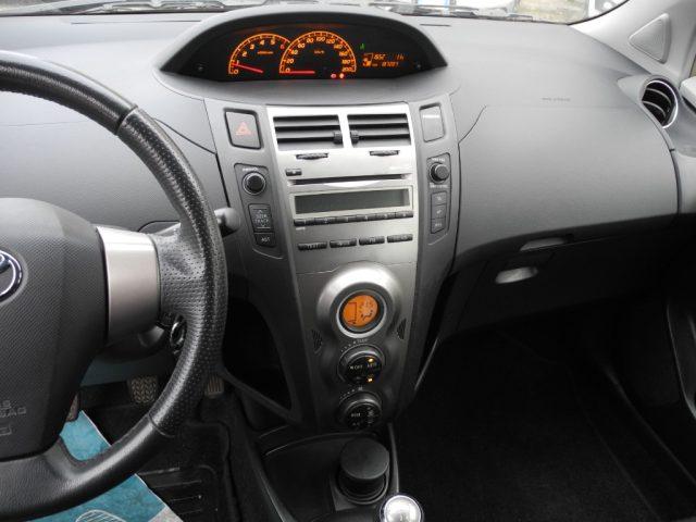 TOYOTA Yaris 1.4 D-4D DPF 5p. 6M - OK NEOPATENTATI - DA VETRINA