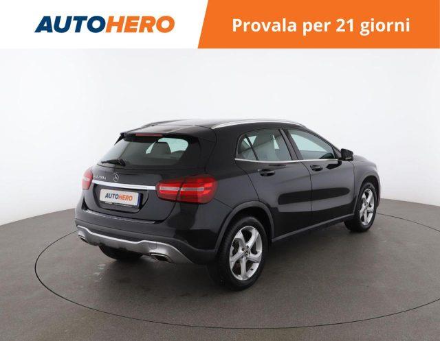 MERCEDES-BENZ GLA 200 d Automatic Sport