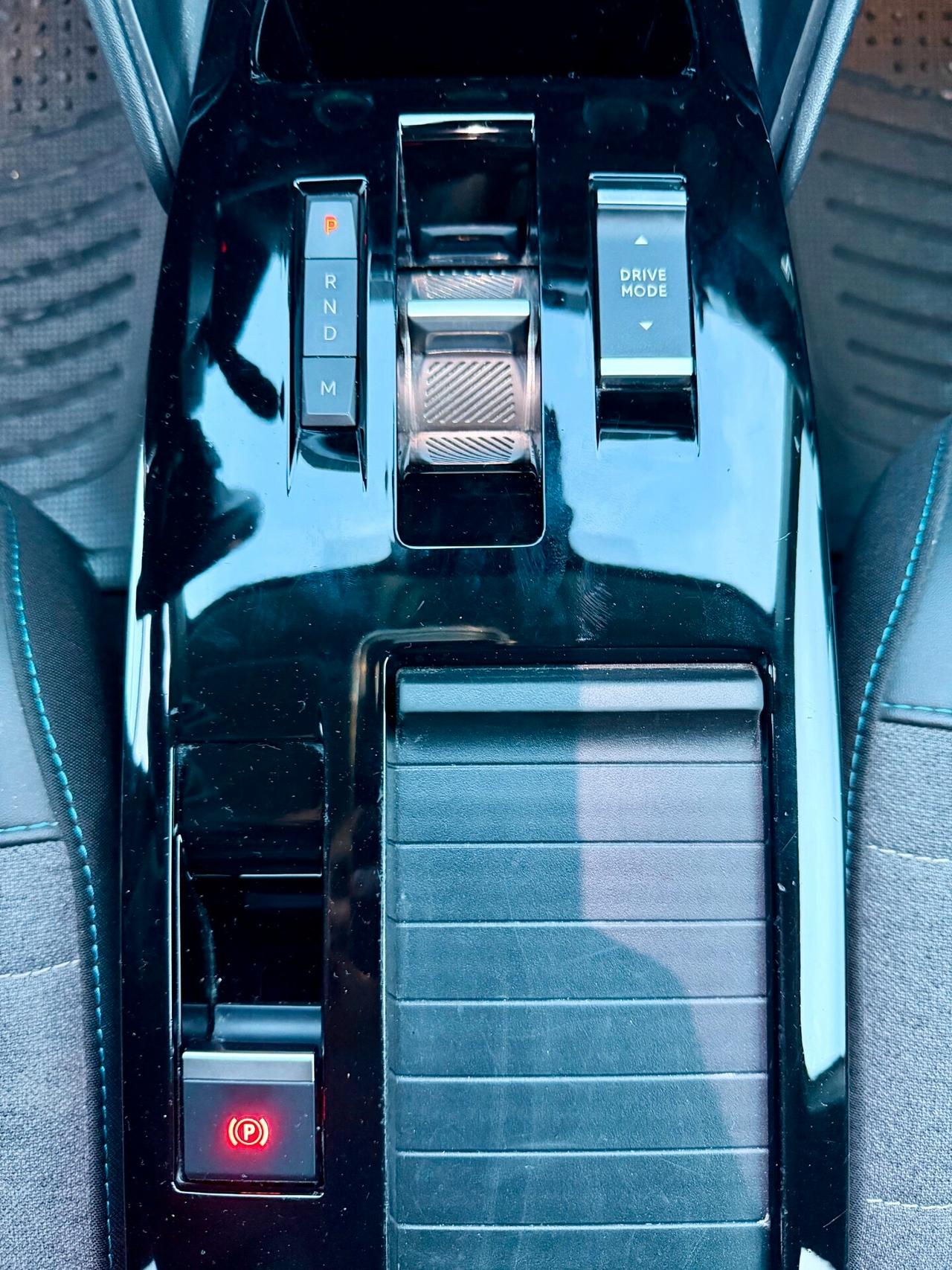 Citroen C4 X BlueHDI 130 S&S EAT8 Shine